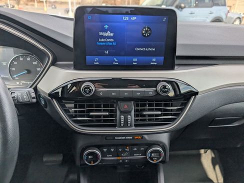 Used 2021 Ford Escape SE image 20