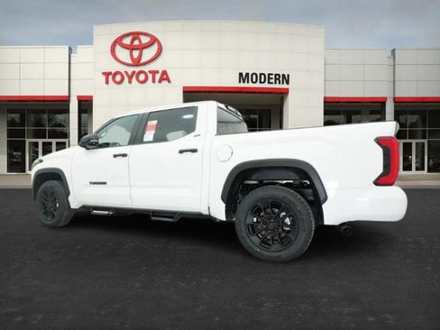 New 2026 Toyota Tundra SR5 image 12