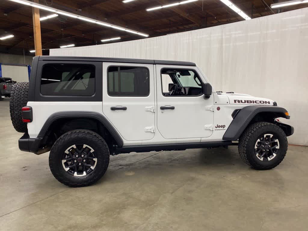 Used 2025 Jeep Wrangler Unlimited Rubicon AWD/4WD image 7