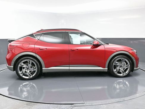 Used 2023 Genesis GV60 Performance image 8