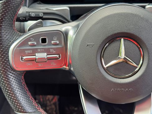 Used 2022 Mercedes-Benz GLB 250 w/ AMG Line image 21