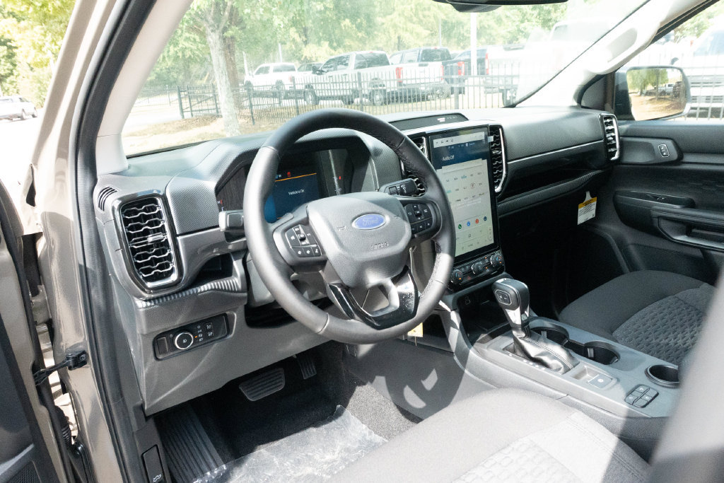 New 2026 Ford Ranger XLT w/ Equipment Group 301A High RWD image 15