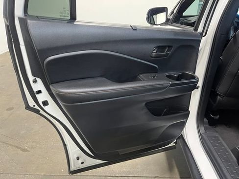 Used 2025 Honda Passport TrailSport image 20
