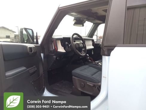 New 2025 Ford Bronco Heritage Edition image 9