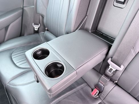 Used 2023 Maserati Levante Modena image 34