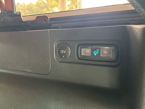 Used 2024 Ford Bronco Black Diamond image 43