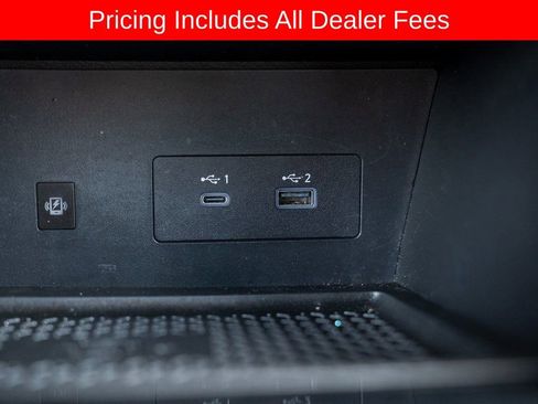 Used 2023 Nissan Pathfinder SL AWD/4WD image 18