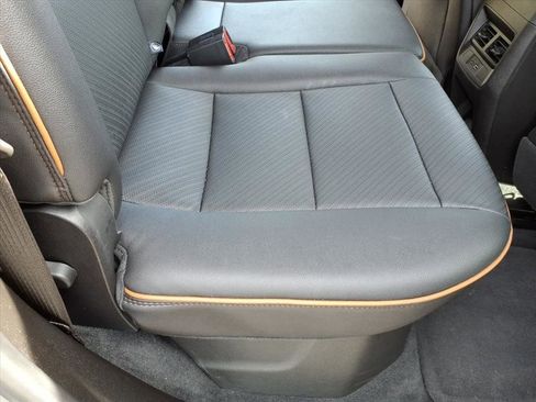 Used 2023 GMC Canyon AT4 w/ AT4 Premium Package AWD/4WD image 19