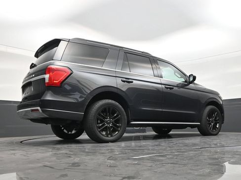 Used 2023 Ford Expedition XLT RWD image 24
