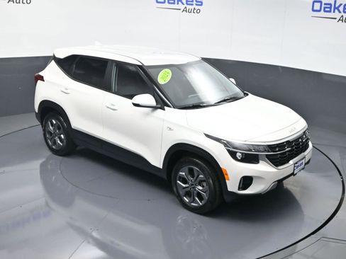 Certified 2024 Kia Seltos LX image 44