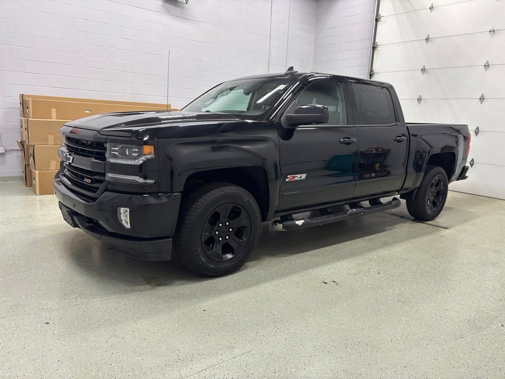 Used 2017 Chevrolet Silverado 1500 LTZ Z71 w/ LTZ Plus Package AWD/4WD image 9