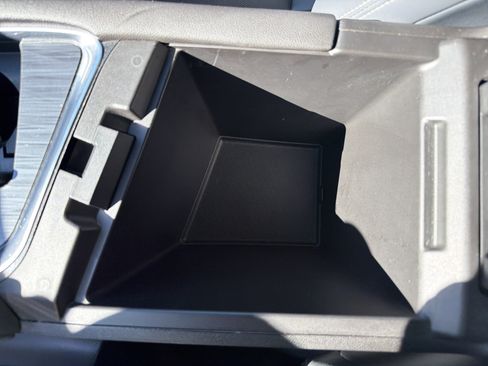 Used 2022 Buick Enclave Premium image 20