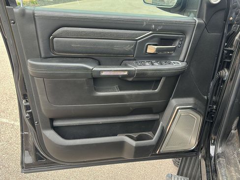 Used 2019 RAM 2500 Limited image 8