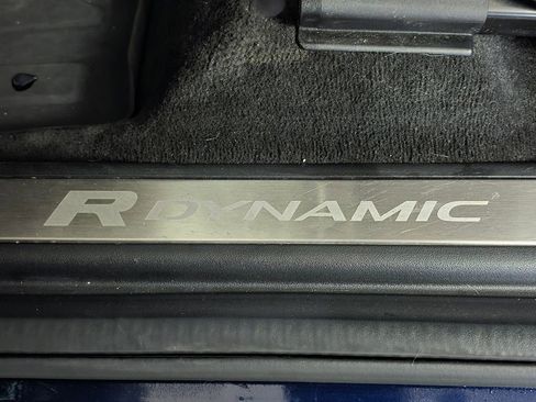 Used 2022 Land Rover Discovery Sport SE R-Dynamic AWD/4WD image 17