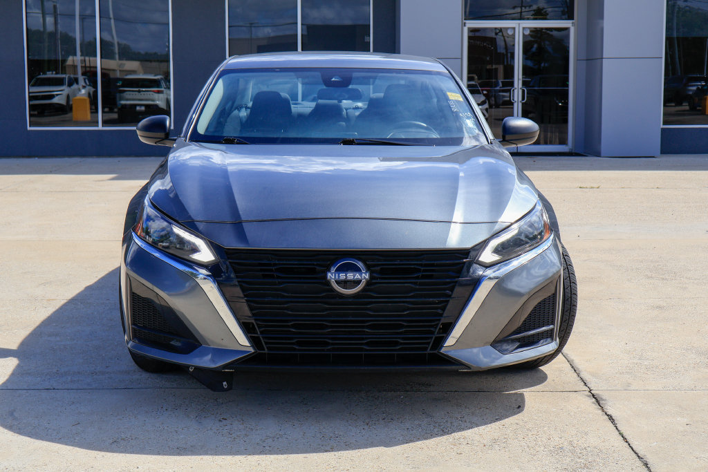 Used 2024 Nissan Altima 2.5 SV FWD image 22