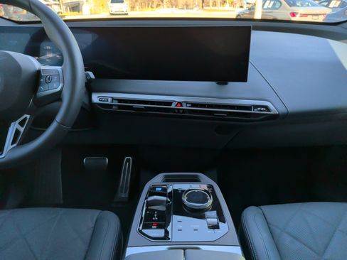 Used 2026 BMW iX xDrive60 w/ M Sport Package image 34