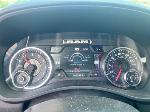 Used 2024 RAM 2500 Big Horn w/ Level 2 Equipment Group AWD/4WD image 14