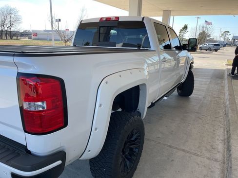 Used 2019 GMC Sierra 2500 Denali w/ Duramax Plus Package image 7