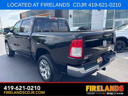Used 2022 RAM 1500 Big Horn AWD/4WD image 3