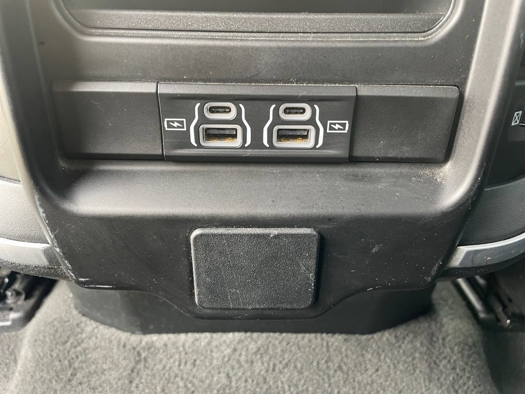 Used 2023 RAM 1500 Big Horn AWD/4WD image 35