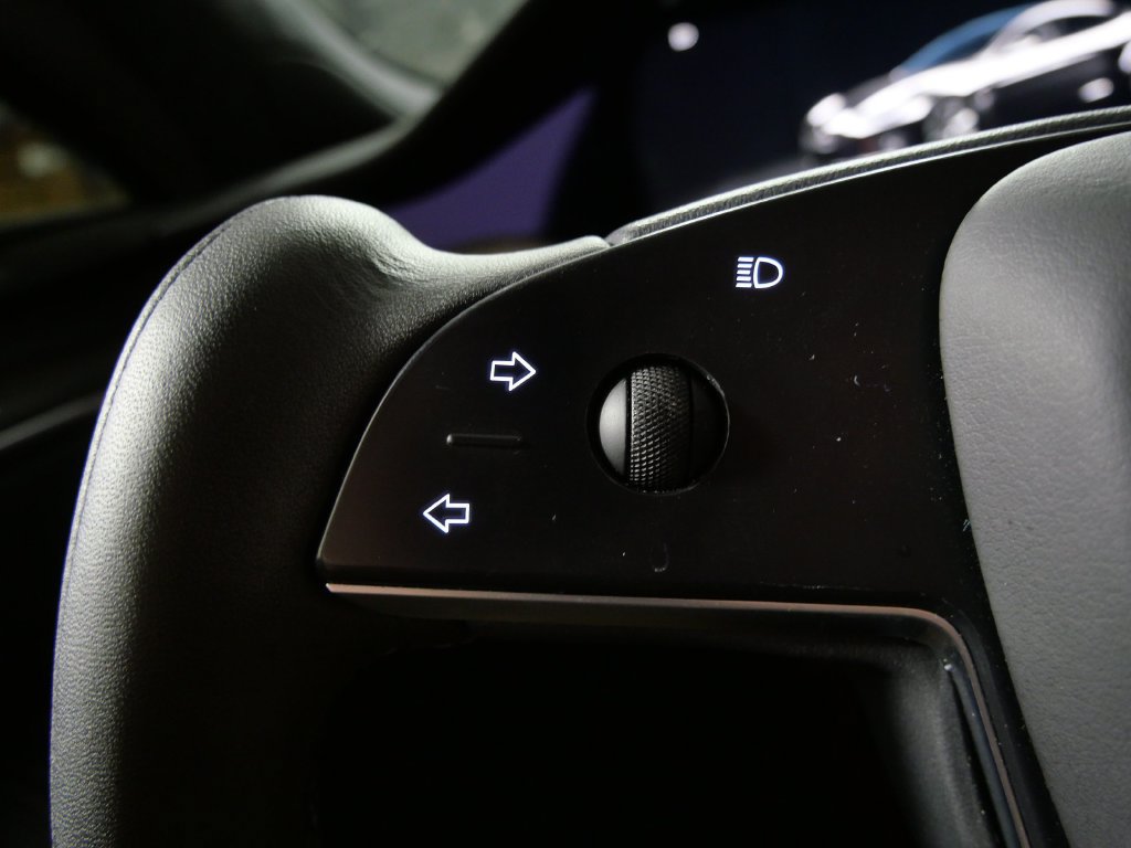 Used 2024 Tesla Model S AWD/4WD image 19