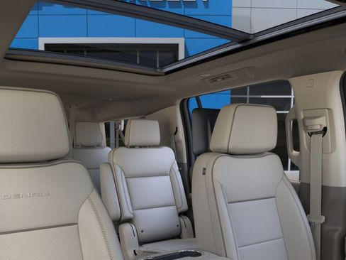 New 2026 GMC Yukon XL Denali w/ Denali Reserve Package AWD/4WD image 25