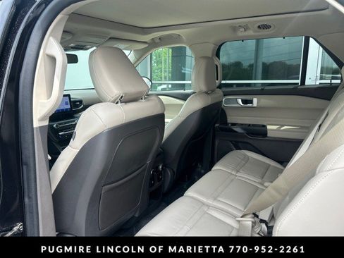 Used 2020 Ford Explorer Platinum AWD/4WD image 4