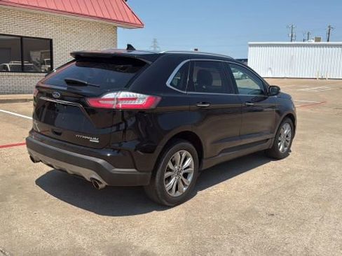 Used 2019 Ford Edge Titanium w/ Cargo Accessory Package image 9