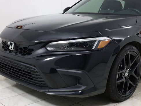 Used 2023 Honda Civic Sport image 28