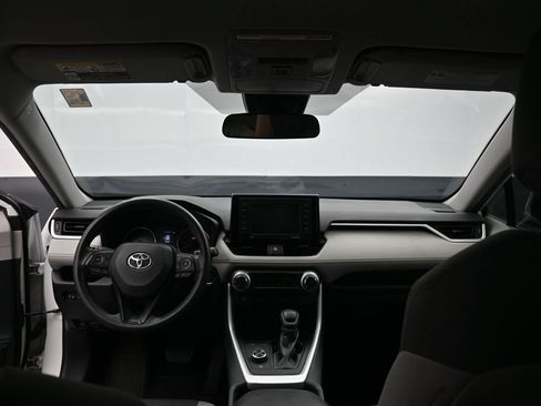 Used 2022 Toyota RAV4 XLE AWD/4WD image 26