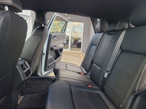 Used 2023 Volkswagen Atlas Cross Sport SE AWD/4WD image 26
