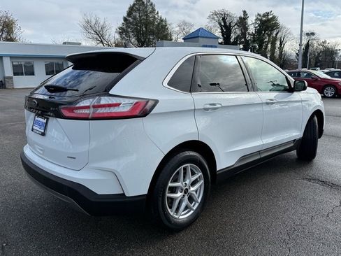 Used 2024 Ford Edge SEL image 4
