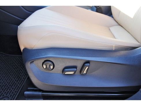Used 2022 Volkswagen Tiguan SE FWD image 30