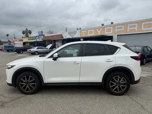 Used 2018 MAZDA CX-5 Touring w/ Preferred Equipment Package FWD image 3