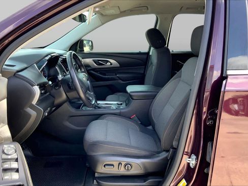 Used 2018 Chevrolet Traverse LT FWD image 8