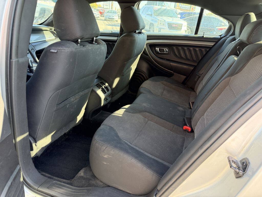 Used 2013 Ford Taurus SEL FWD image 5