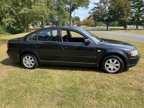 Used 1999 Volkswagen Passat GLS image 4