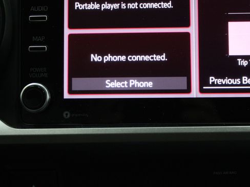 Used 2020 Toyota Tacoma SR5 AWD/4WD image 32