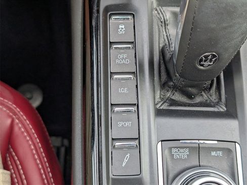 Used 2022 Maserati Levante GT image 31