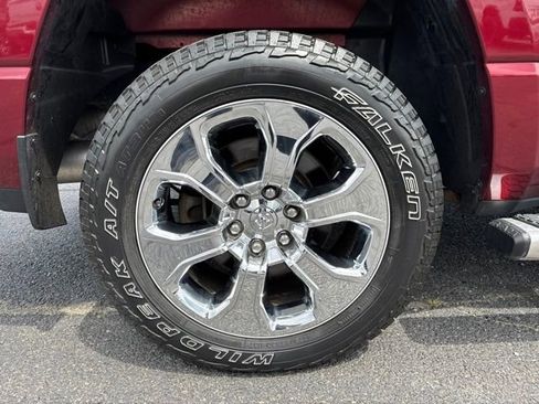 Used 2019 RAM 1500 Big Horn AWD/4WD image 3