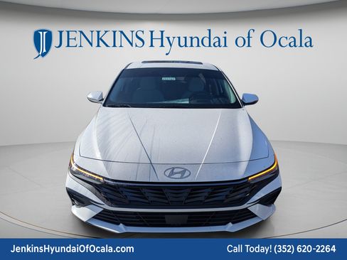 New 2026 Hyundai Elantra Limited FWD image 10