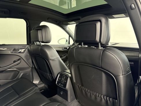Certified 2026 Porsche Macan S AWD/4WD image 25
