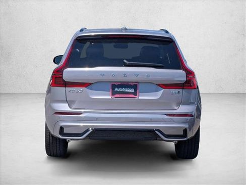 Certified 2026 Volvo XC60 B5 Ultra w/ Climate Package image 7