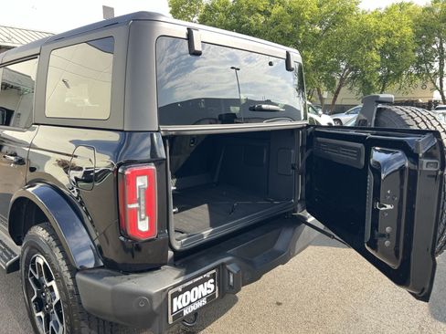 Used 2025 Ford Bronco Outer Banks AWD/4WD image 25