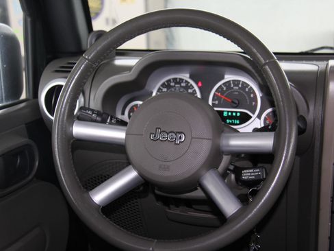 Used 2010 Jeep Wrangler Unlimited Sahara w/ Mopar Chrome Edition Group AWD/4WD image 11