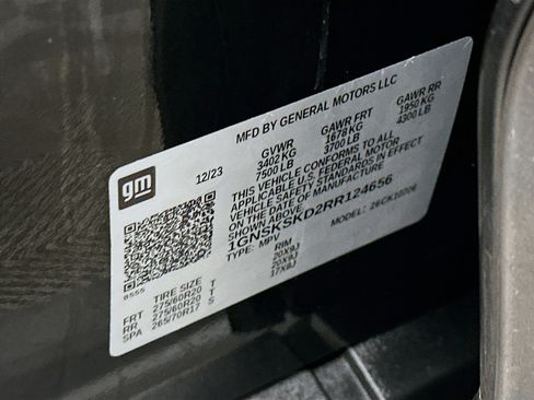 Used 2024 Chevrolet Tahoe Premier AWD/4WD image 12