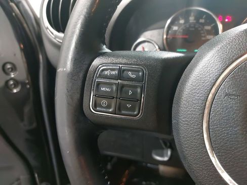 Used 2015 Jeep Wrangler Sahara w/ Dual Top Group image 19