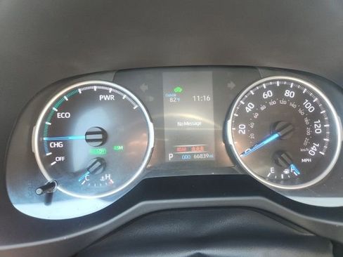 Used 2021 Toyota RAV4 LE AWD/4WD image 21