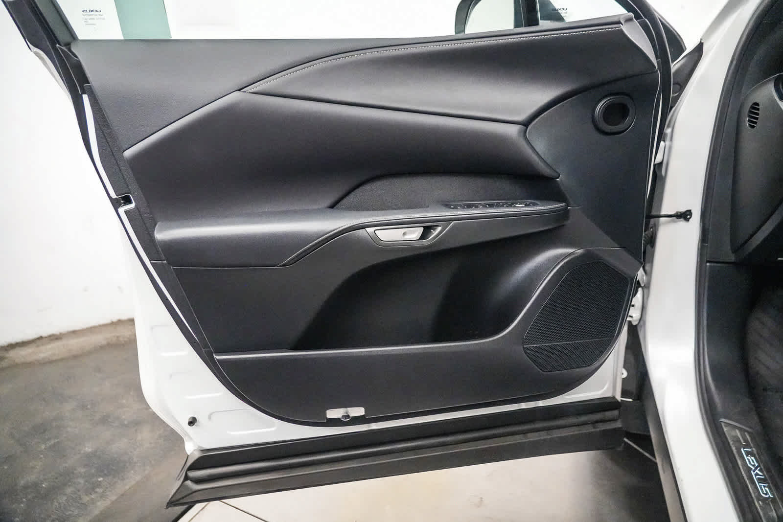 Used 2024 Lexus RX 350 Premium w/ Convenience Package FWD image 21