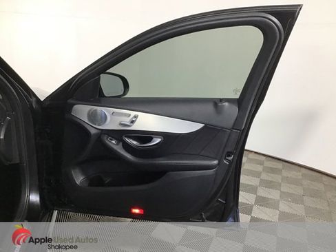 Used 2019 Mercedes-Benz C 300 4MATIC Sedan image 28